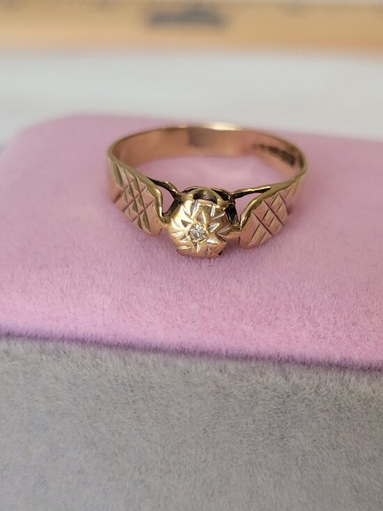 Vintage Jewelry - Vintage English Gold Diamond Ring 1985 Birmingham